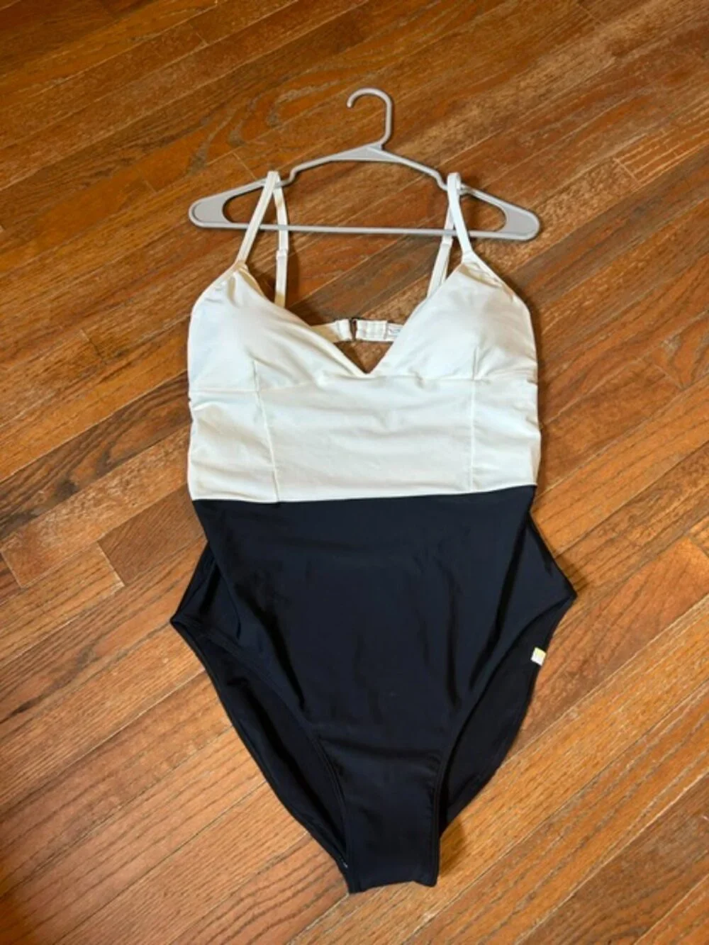 NWT SUMMERSALT THE WAVE SIZE 12